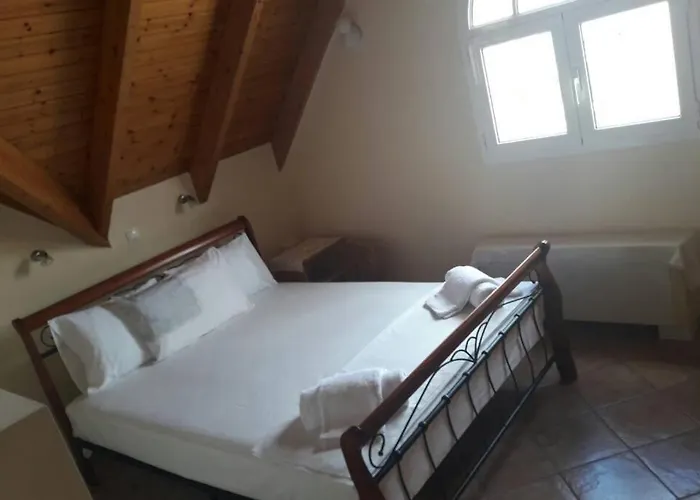 Chrisevgeni With Elevator